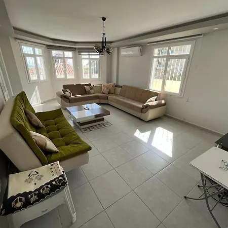 8 Sleeps, With Private Pool In - Awz 330 别墅